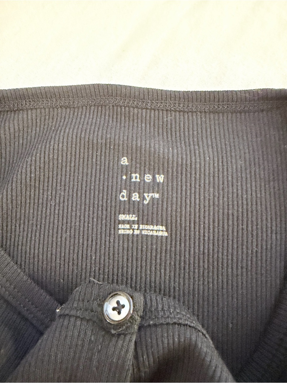 NWT Ribbed Button-Front Black Tank (Small) - Picture 5 of 5